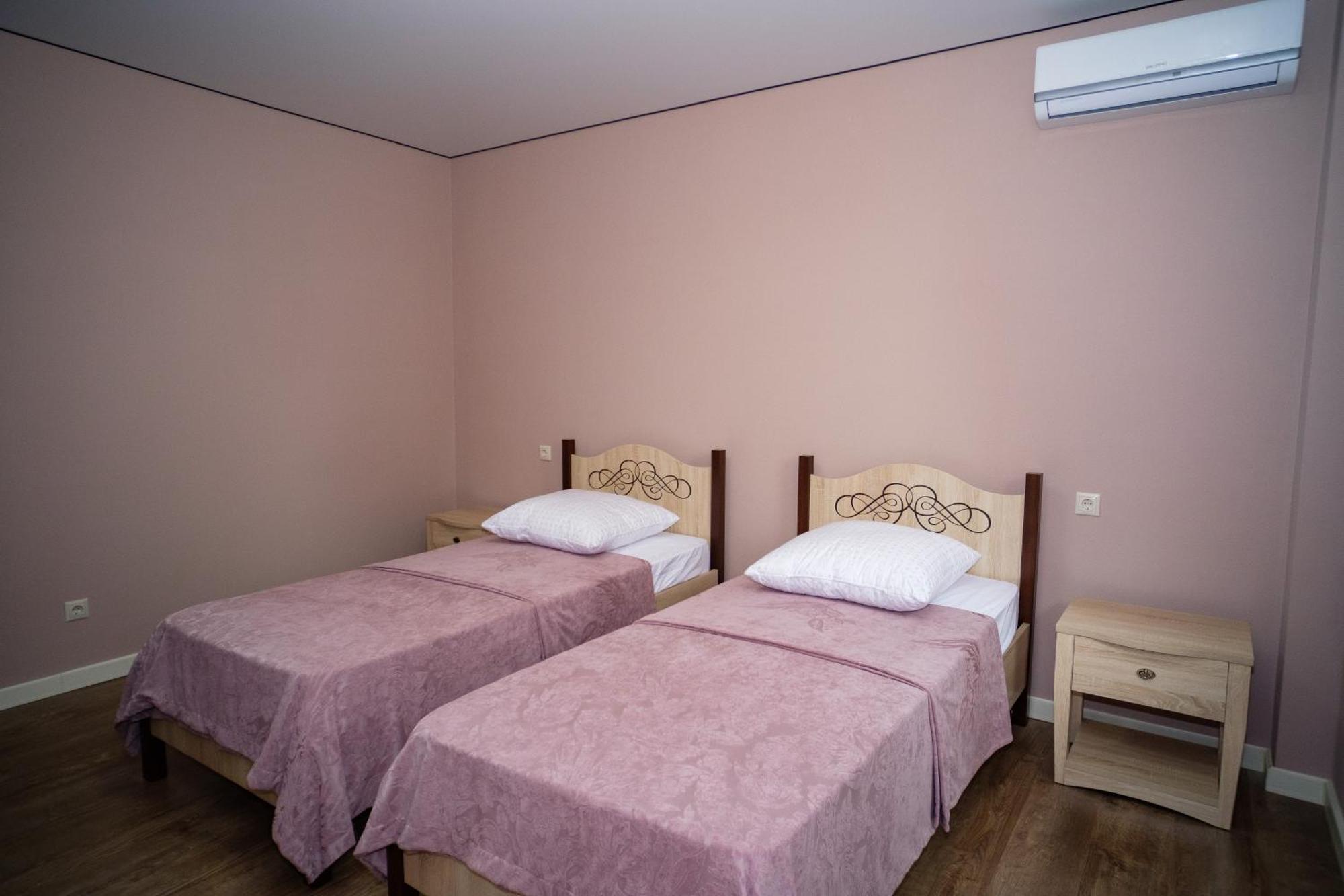 Guest House Bagrat New Athos Bagian luar foto